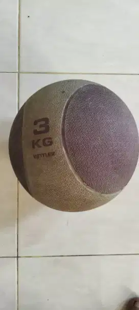 Bola olahraga berat 3 kg