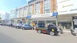 Disewakan Ruko 3 Lantai Di Paskal Hyper Square Dekat Pintu Masuk Mall