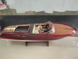 Rc boat 1/10 Made itali