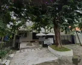Dijual cepat rumah usaha lokasi surabaya pusat Gubeng