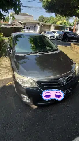 Dijual mobil sedan altis hitam