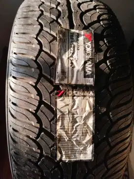 Ban 285/45/22 Yokohama Parada Tahun 2020