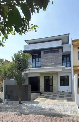 Jual Rumah Citraland Utama Internasional Village 2 lantai