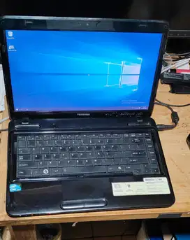 Laptop Toshiba L740 Core i3 RAM 4 GB
