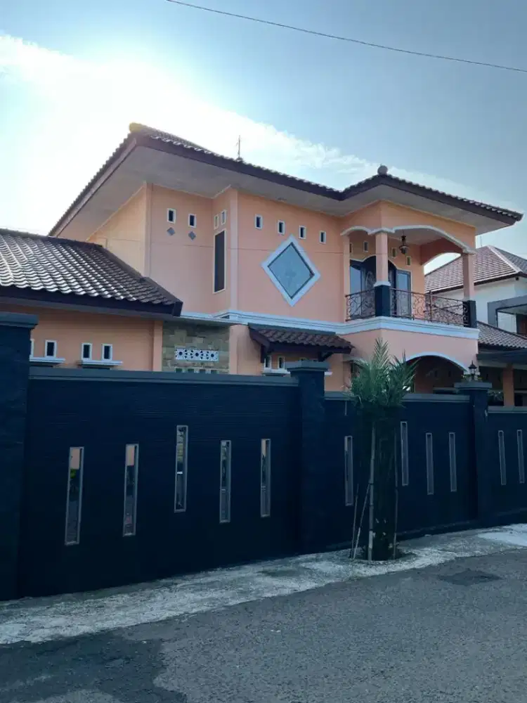 Dijual Cepat Rumah Full Furnish: lingkungan nyaman & Asri - Beji Depok