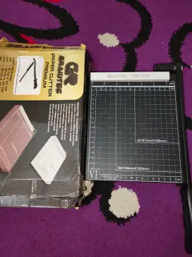 Pemotong Kertas Mini