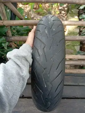 BAN DEPAN X-MAX UKURAN 120/70-15 TUBLES MEREK DIABLO ROSSO MULUS