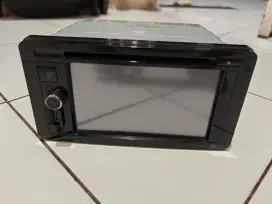 Head Unit Xpander Ultimate bisa Bluetooth dan camera mundur