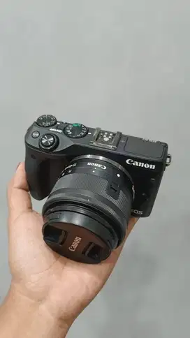 KAMERA CANON EOS M3 + KIT