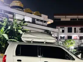 Roofbox mobil bekas