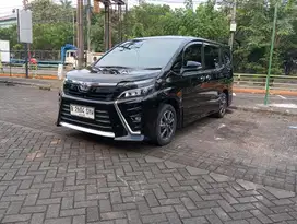 Toyota Voxy 2018 Bensin