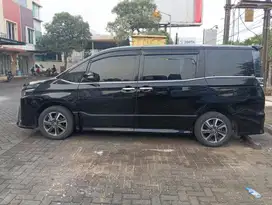 Toyota Voxy 2018 Bensin