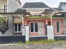 SEWA RUMAH 4 KAMAR DAU JETIS MALANG