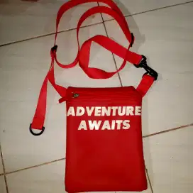 Tas miniso red kece