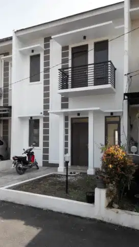 Disewakan Rumah Di Lokasi Strategis  Cinere Asri Residence Blok D5