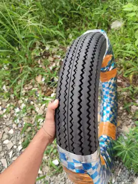 BAN VINTAGE RING 16x5.00 MERK LOADSTAR | Chopper Bobber