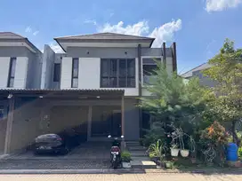 Rumah Cantik 2 Lantai Hoek Mozia BSD, Siap Huni