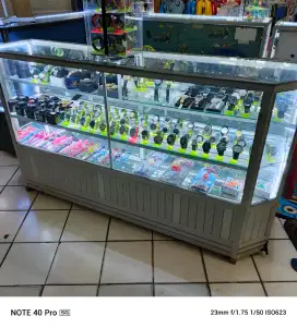 Etalase bekas berkwalitas