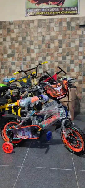 Sepeda BMX ukuran 12