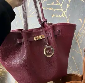 Orpha Bag Maroon - Tas Wanita Uk 27 x 30 cm
