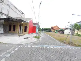 Rumah siap huni pojok // Griya bhayangkara permai
