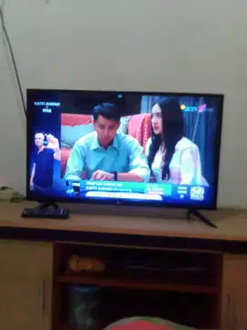 Jual atau TT tv LED Digital LG 32 inchi lengkap