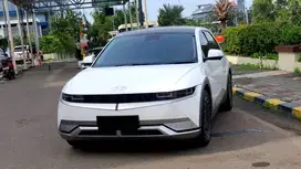 [ LOW KM ] Hyundai Ioniq 5 Long Range Signature EV AT Putih 2022/2023