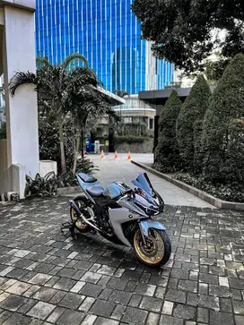 Yamaha R25 ABS 2018 super low km
