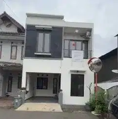 Di Jual ! Rumah di Jatiwaringin