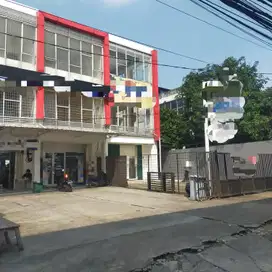 Disewakan ruko 3 lantai siap huni strategis harga terbaik