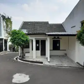 DISEWAKAN RUMAH TINGGAL UNTUK KELUARGA MUDA