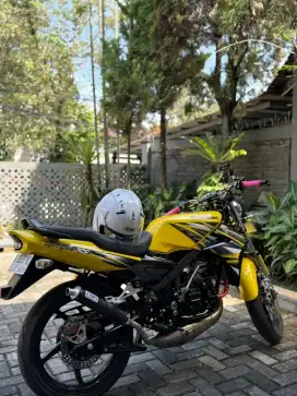 Di jual santai kawasaki ninja ss