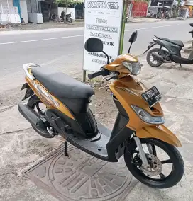 DI JUAL MIO 2010 KUNING GOLD (LANGKA)