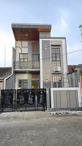 Rumah 2 Lantai Readi Murah di Cileungsi dekat Cibubur