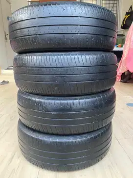 Di jual ban 4 biji ukuran 195/60/16 nik 2023