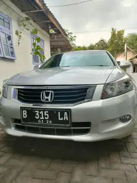 Honda Accord 2010 Bensin