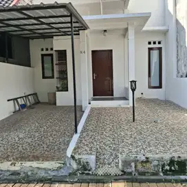 Dijual Rumah 5 Menit ke Pintu Tol Limo Siap Huni