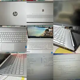 Laptop HP core i3 8GB/512 Gb Silver