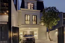 Dijual Rumah Mewah Brand New – European Classic Style di Cempaka Putih
