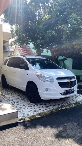 DIJUAL Chevrolet Spin LTZ AT 2013 Bensin