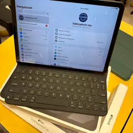 iPad Air 5 M1 256GB WiFi Only + Keyboard + Pencil 2