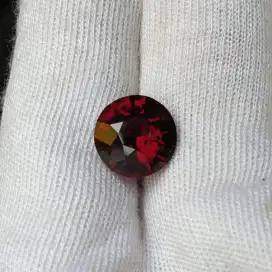 Natural Pyrope Almandine Garnet HQ 7.56 crt