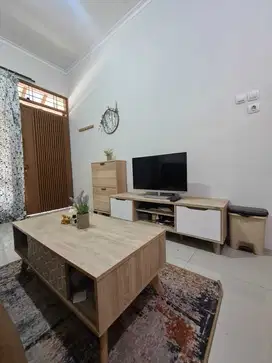 Disewakan Rumah Siap Huni Jarang Ada Furnish Taman Kopo Indah 3