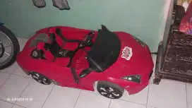 Mobil aki anak bisa remot