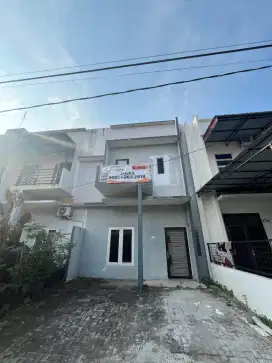 Rumah Komplek Taman Dahlia Indah 2 1/2 TINGKAT SIAP HUNI