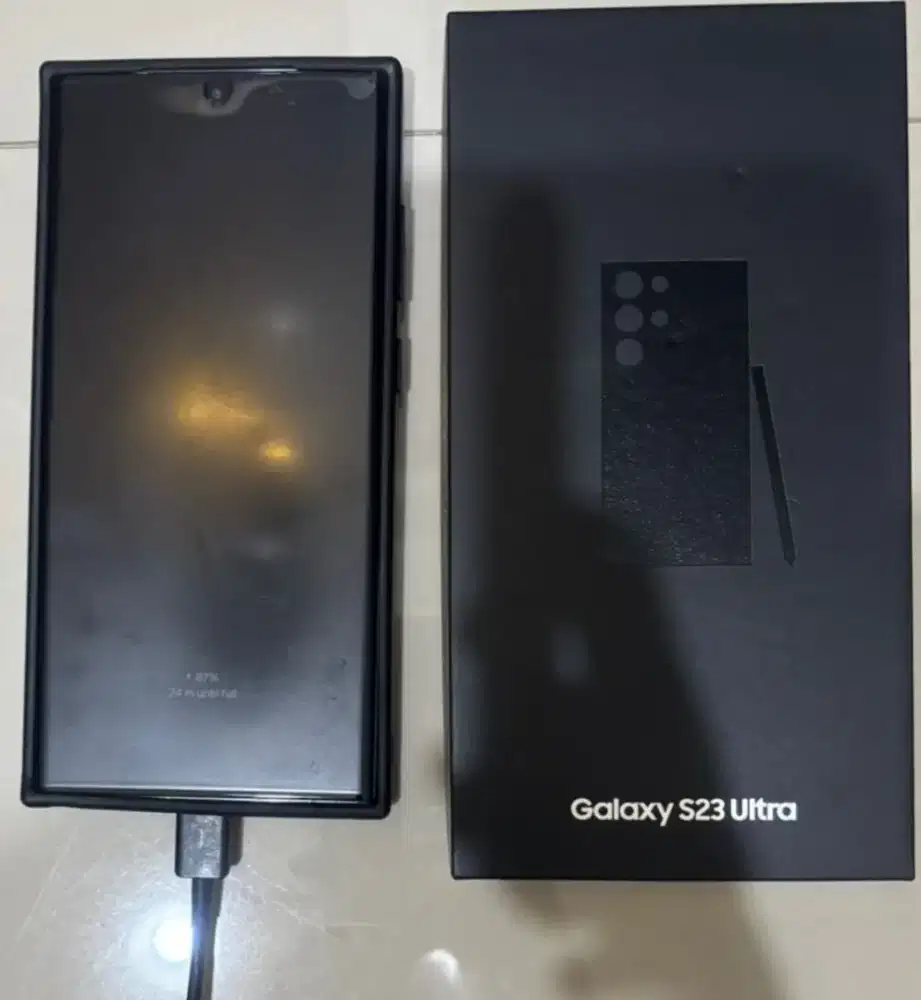 Dijual Samsung S23 Ultra 12/256 Phantom Black