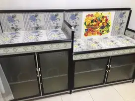 Rak piring atau etalase dapur serbaguna