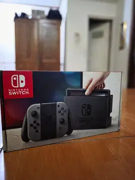 Nintendo switch console gray  full set + kardus + game
