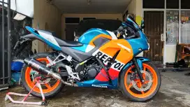 Honda CBR150R (2014)