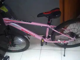Sepeda MTB Falcon wimcycle 27, 5  warna pink150